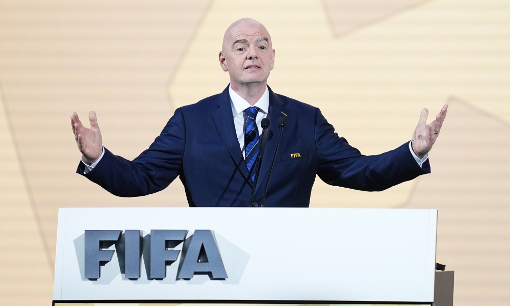 运动员在坚 运动员在坚